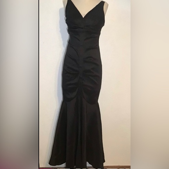 Windsor Dresses & Skirts - Windsor Fishtail Ruched Black Maxi Dress Gown